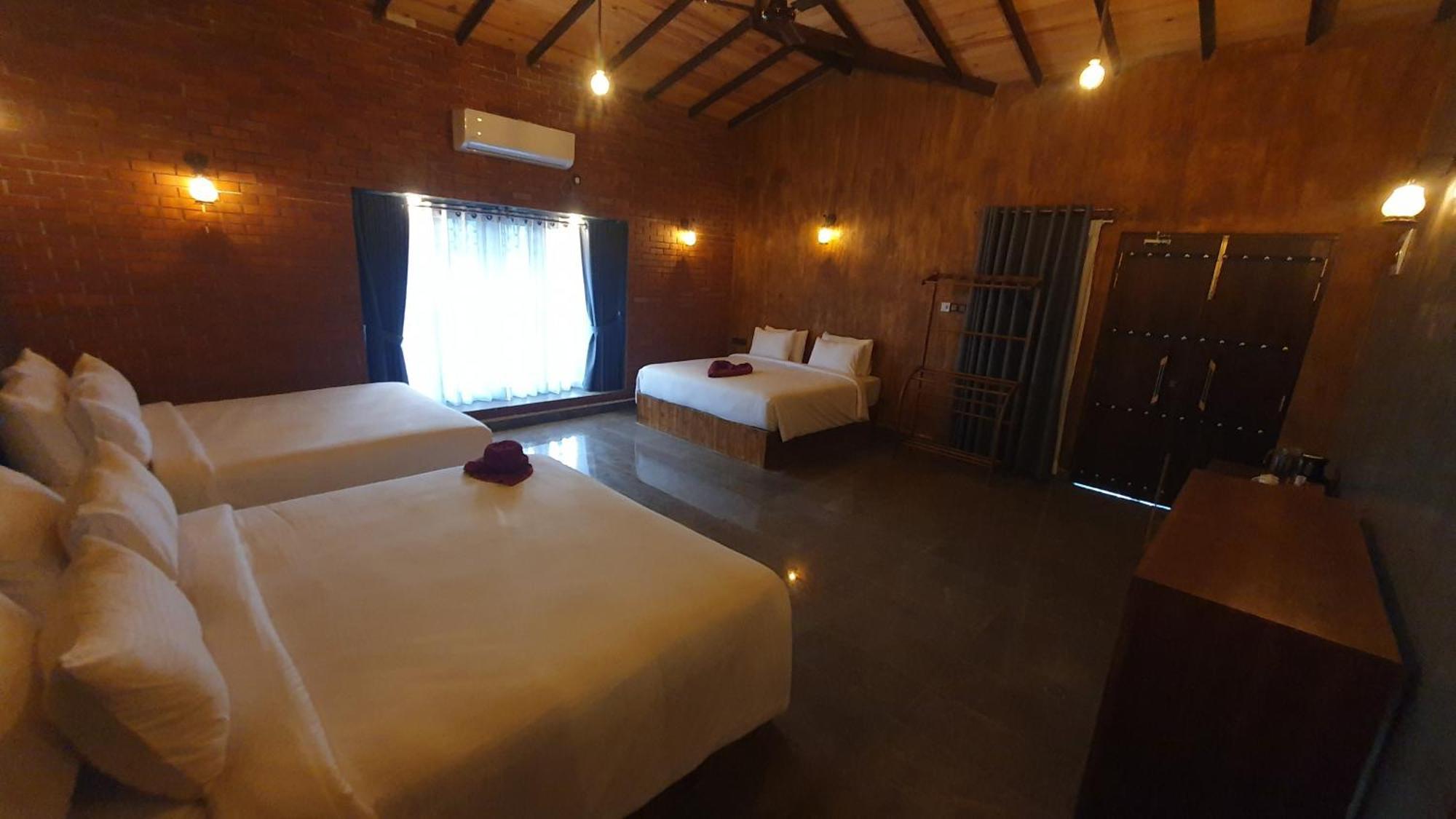 Hotel Ceylon