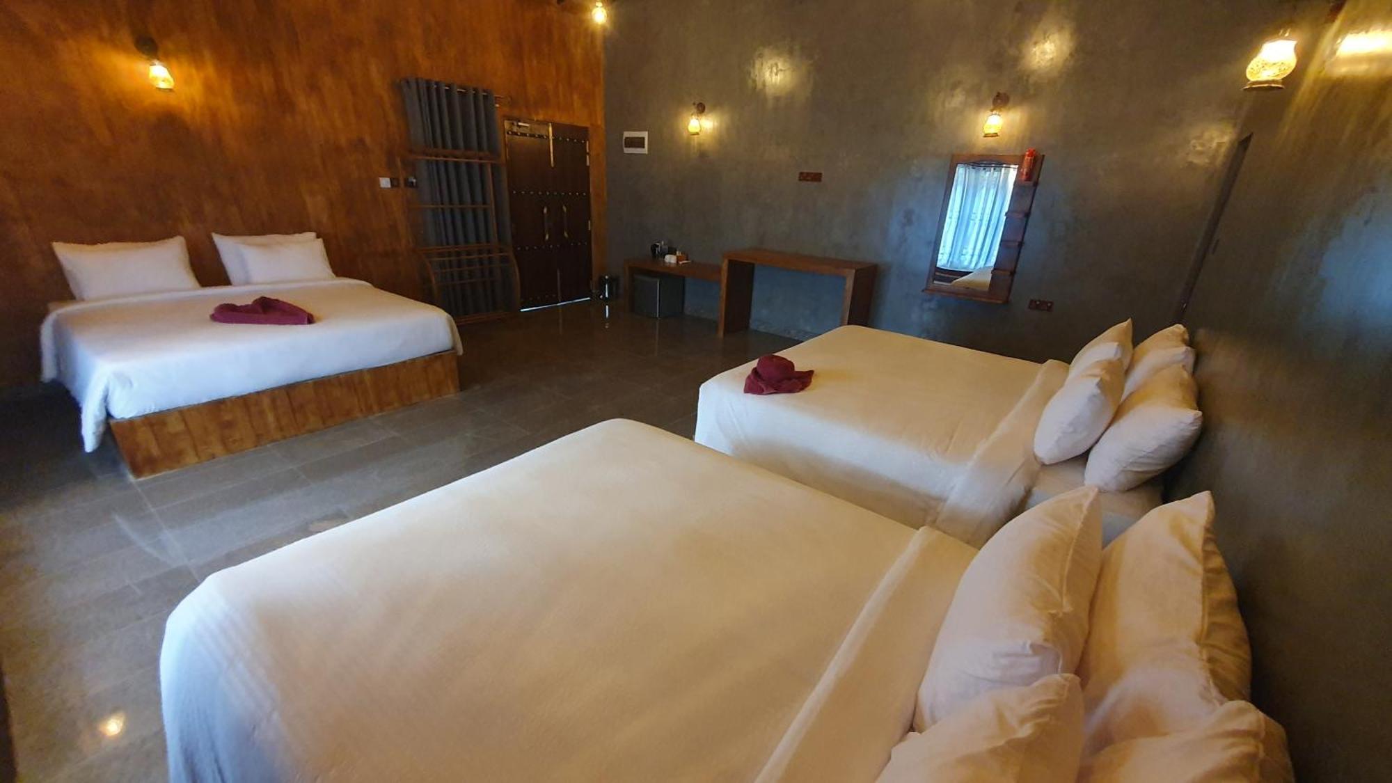Ceylon Hotel 3*